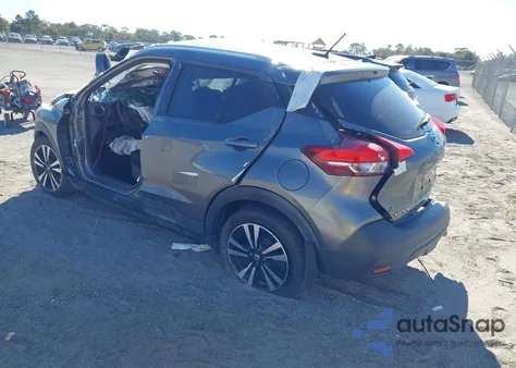 2018 Nissan Kicks Sv from USA, damaged, VIN 3N1CP5CU8JL506560